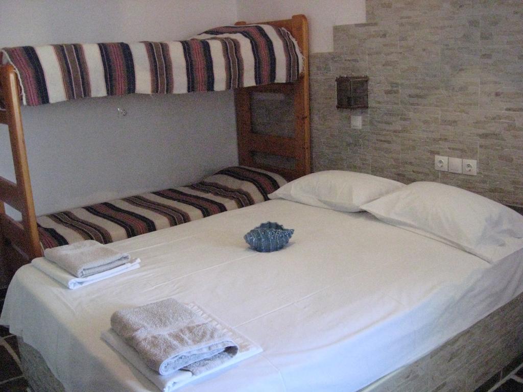 Pension Irini-Vicky Chora  Bagian luar foto